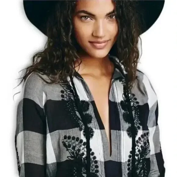 Free People Embroidered & Beaded Buffalo Plaid Gauze
Long Sleeve Tunic Top Sz S - Picture 12 of 13